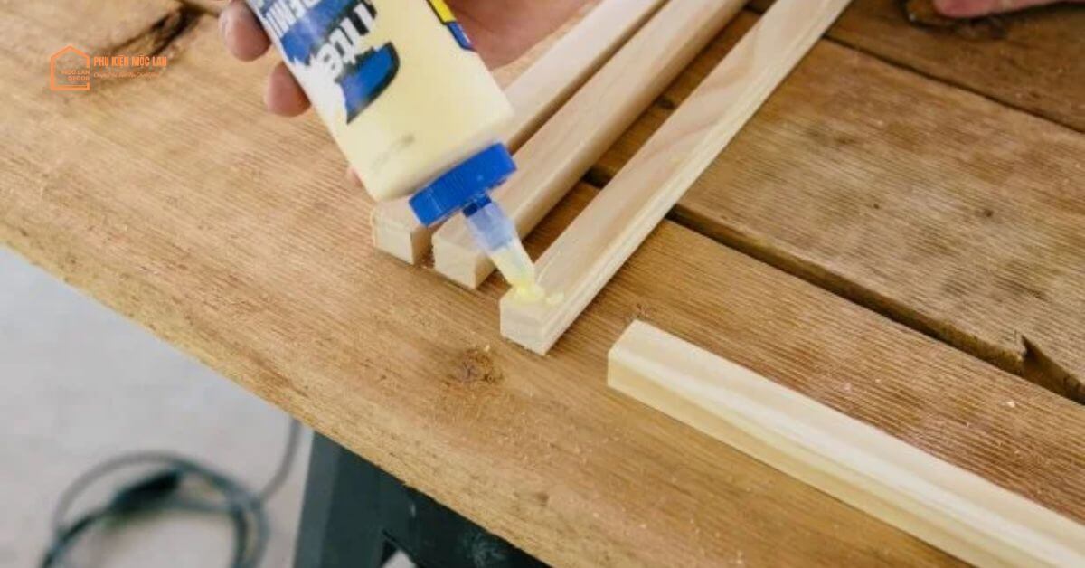 Mộc Lan đơn vị cung cấp keo sữa dán gô Titebond uy tín